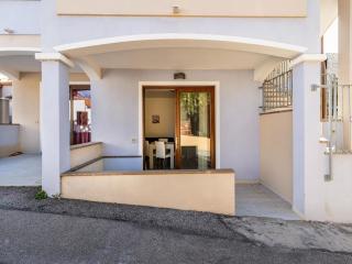 Modern apartment in Badesi with garden - 1