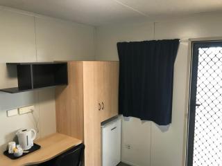 Wheatsheaf Hotel - 3