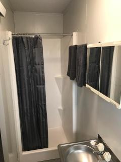 Wheatsheaf Hotel - 2