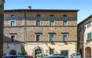 Lovely Apartment In Massa E Cozzile - 1