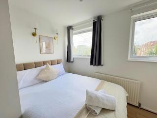 Excel & London City Airport Garden Retreat - 3