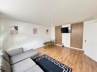 Excel & London City Airport Garden Retreat - 0