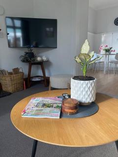 Rose Cottage - Charming 2 Bedroom Home - 4