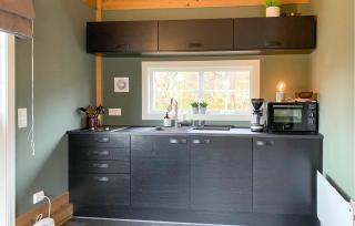 2 Bedroom Cozy Home In Straumgjerde - 6