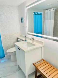 Island Beach Club - steps to the Gulf! - 5