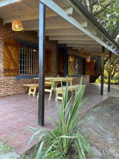 Casa villa del deportista zona arbolada a metros del mar - 9