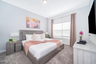 4435LT TOWNHOUSE 4 BEDROOMS & 3 BATHROOMS + POOL - 4