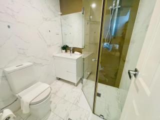 Modern Two-Level Apartment in the Heart of Epping - 3