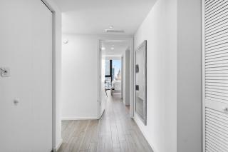 X Lounge VII - High-Rise with Rooftop Pool & Skyline Views in Downtown Miami - 7