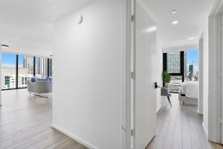 X Lounge VII - High-Rise with Rooftop Pool & Skyline Views in Downtown Miami - 1