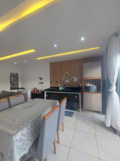 Casa com piscina - 4