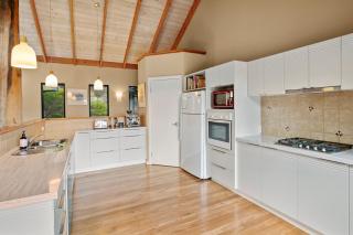 Yallingup Valley Views - 2