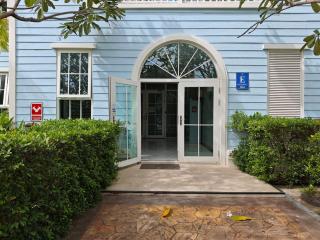 Grand Florida芭提雅带免费游泳池温泉桑拿浴和健身房瑜伽室私家海滩公寓E206 - 5