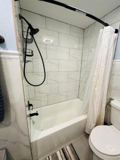 The Peaceful Perch Retreat Near NYC Elle's Home - 5