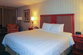 Radisson Hotel Lenexa Overland Park - 1