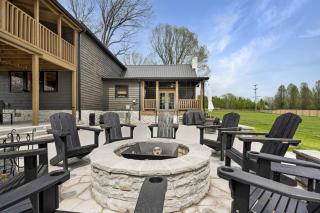 3BR Luxury Log Cabin Near Franklin - 1