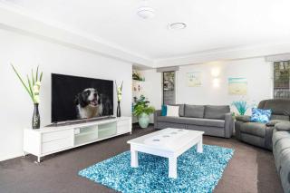 Bribie Breeze Family Retreat with Pool & BBQ - 3