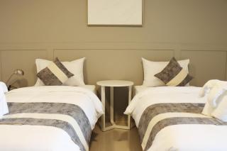 UTD8 Hotel and Residence - 4