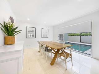 Relaxed Luxury for Families by the Beach - 6