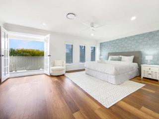 Relaxed Luxury for Families by the Beach - 2