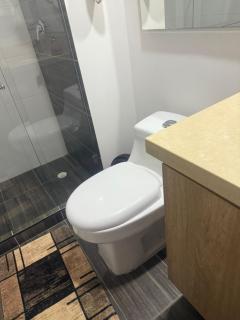 Apartment, 3 bedrooms and 2 full bathrooms - 5