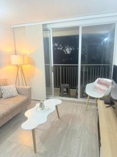 Apartment, 3 bedrooms and 2 full bathrooms - 8