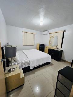 Peaceful 1 bedroom, 1 bathroom at Joe's Place - 8