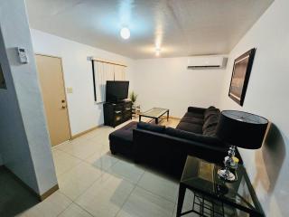 Peaceful 1 bedroom, 1 bathroom at Joe's Place - 4