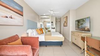 Azureside Studio Retreat - 6