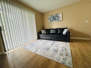 Comfortable apartment entirely by the lake - 4