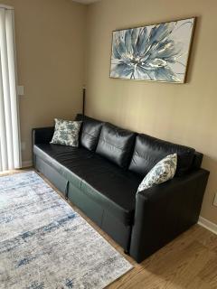 Comfortable apartment entirely by the lake - 2