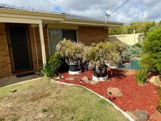 2 Old-style Homey Family Charm 4br Pet Friendly! - 4