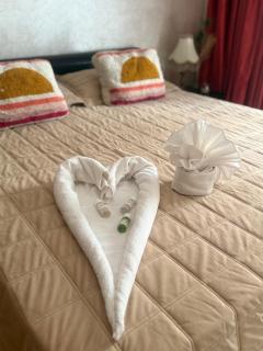 Spacious Appartment in the heart of Tangier with 2 living rooms, 2 bedrooms KING SIZE beds, 2 baths, 2 patios - 3