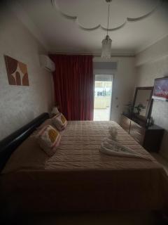 Spacious Appartment in the heart of Tangier with 2 living rooms, 2 bedrooms KING SIZE beds, 2 baths, 2 patios - 5