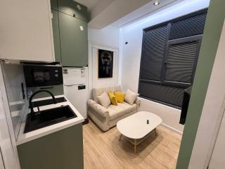 Charming 1-Bedroom Apartment - 0