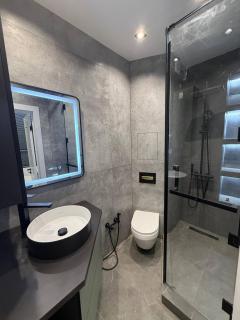 Charming 1-Bedroom Apartment - 6