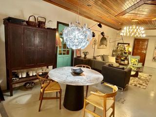 Chic Designer Family Suite in Shared Bungalow near LRT SS1 PJ - 6