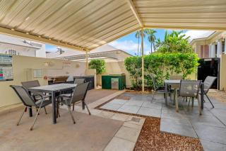 Courthouse Suite - Spacious Haven near Cairns Lagoon - 6