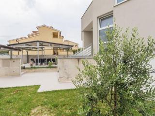 Holiday apartment in Pula with swimming pool - 9