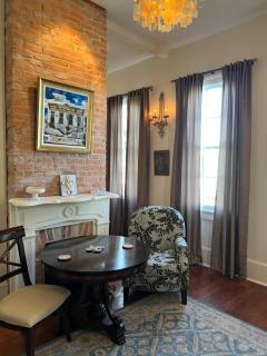 Marigny home has it all, location & comfort! - 1