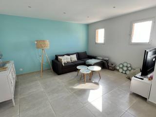 T3 aux Issambres avec vue panoramique et climatisation - FR-1-768-128 - 9