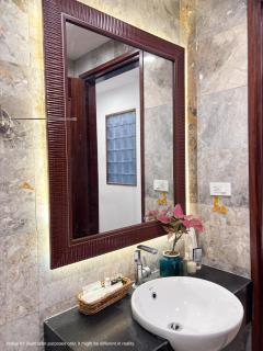 Yen Phu Westlake - 3