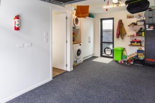 Beachside Townhouse with Courtyard & Garage - 1