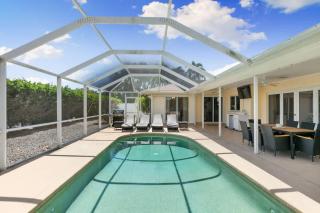 Sunny Marco Home with Pool Lanai Near Beaches - 0