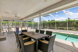 Sunny Marco Home with Pool Lanai Near Beaches - 4