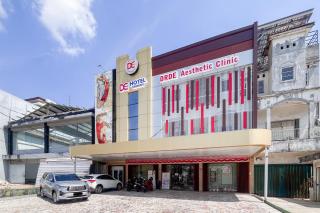 Urbanview near Syamsudin Noor Airport - 0