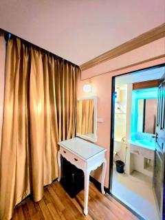 Hotel De Khuvieng - 8