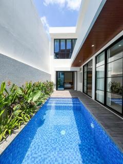 Elegant 3BR Sanctuary near Berawa Beach - 0