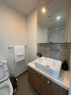 WOW Apartment on Sutherland - 3