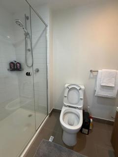 WOW Apartment on Sutherland - 1